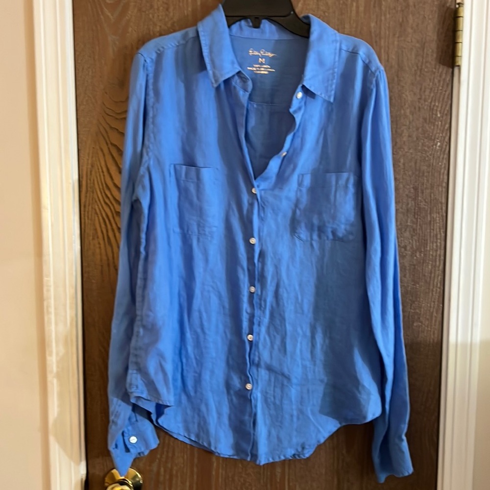 Lilly Pulitzer linen long sleeve button up size medium blue